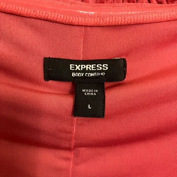 NWOT - Express Body Contour Compression Off The Shoulder Ruched Tee Pink - Large - Picture 4 of 8